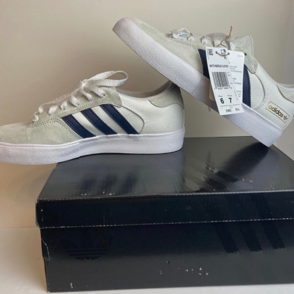 Adidas Matchbreak Super Skate Shoes White Navy Mens 6 Womens 7 NWT